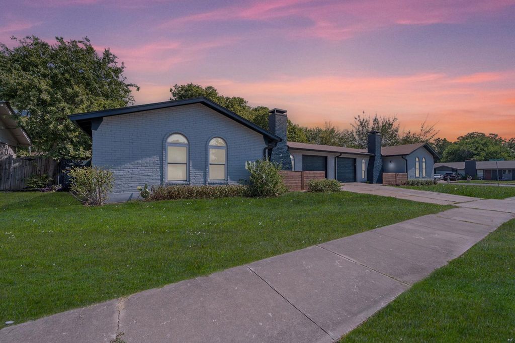 1810 Mearns Meadow BLVD, Austin, TX 78758