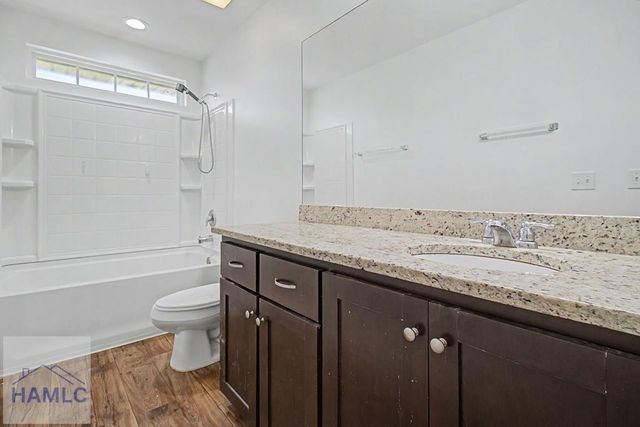 390 Fairview Circle, Hinesville, GA 31313