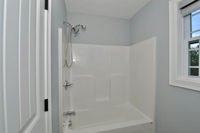 79 New Boston Road, Bedford, NH 03110