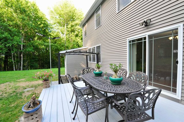 79 New Boston Road, Bedford, NH 03110