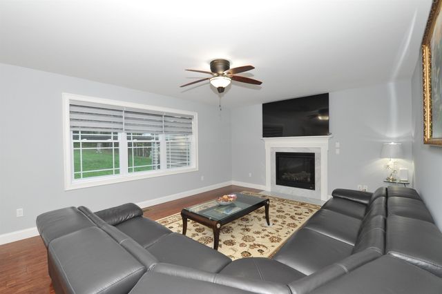 79 New Boston Road, Bedford, NH 03110