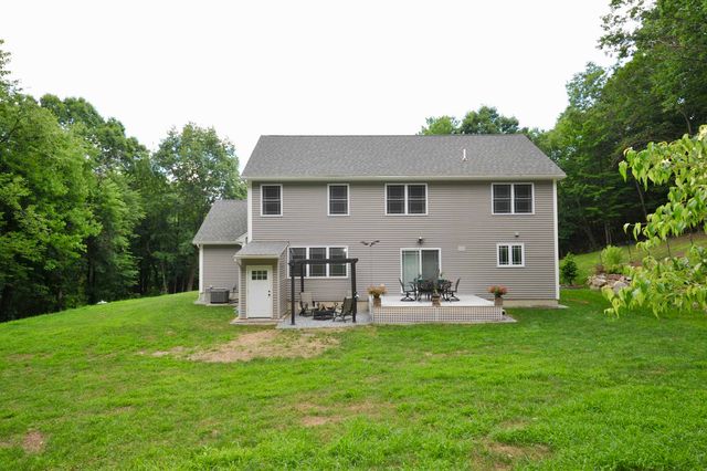 79 New Boston Road, Bedford, NH 03110