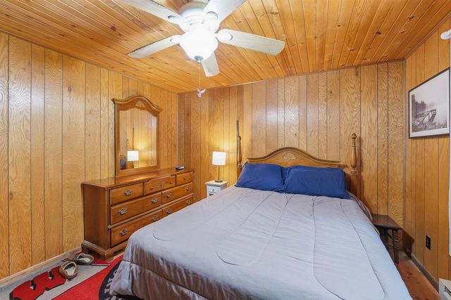 N8277 E MECAN LANE, Neshkoro, WI 54960