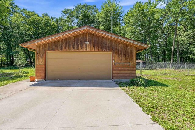 N8277 E MECAN LANE, Neshkoro, WI 54960