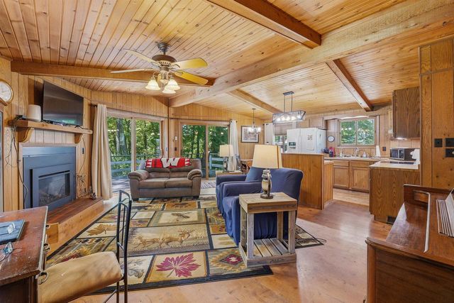 N8277 E MECAN LANE, Neshkoro, WI 54960