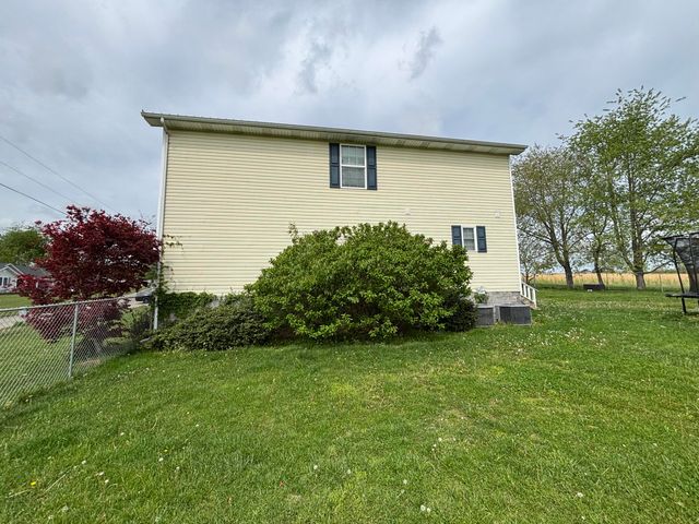 60 Clover Meadow Drive, Corbin, KY 40701