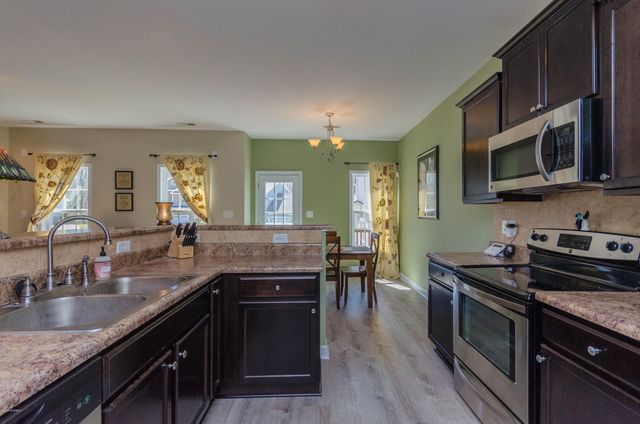 219 Peggys Trace, Sneads Ferry, NC 28460