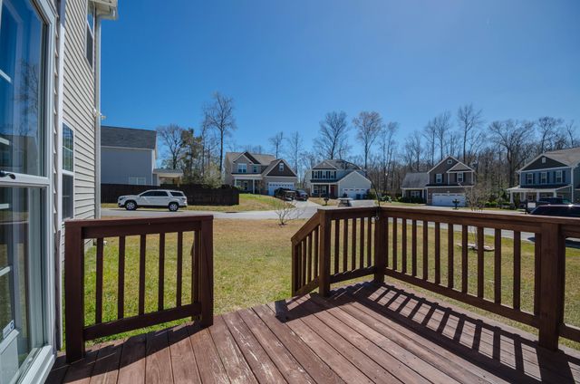 219 Peggys Trace, Sneads Ferry, NC 28460