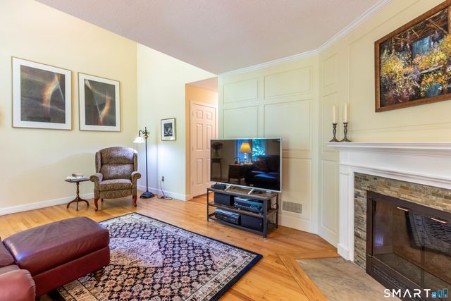 24 Williams Glen Way 24, Glastonbury, CT 06033