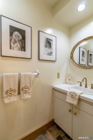 24 Williams Glen Way 24, Glastonbury, CT 06033