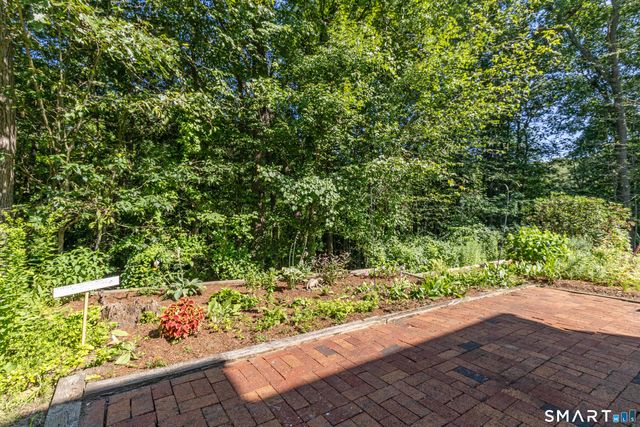24 Williams Glen Way 24, Glastonbury, CT 06033