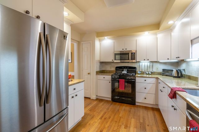 24 Williams Glen Way 24, Glastonbury, CT 06033
