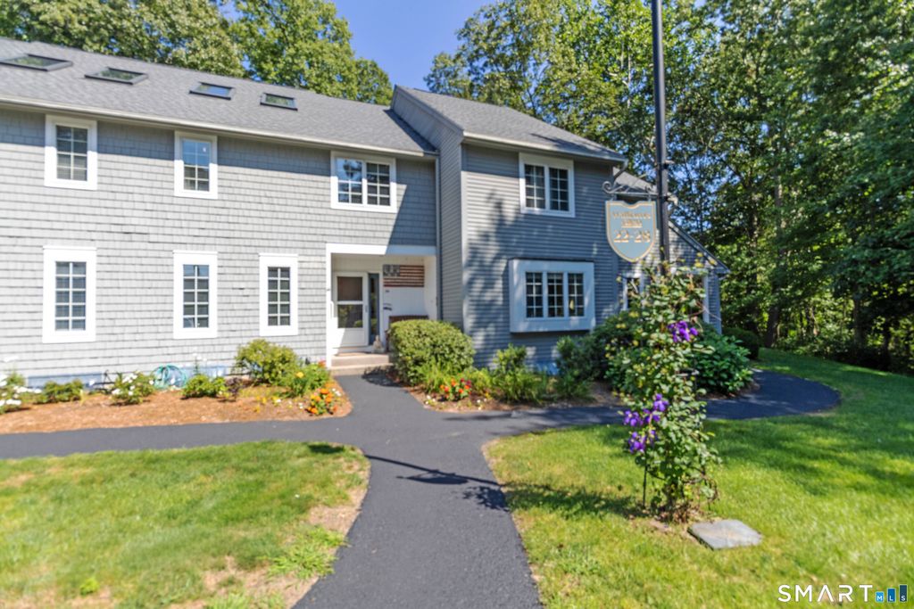 24 Williams Glen Way 24, Glastonbury, CT 06033