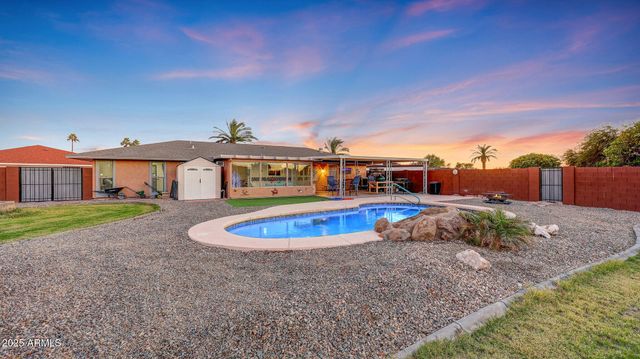 10914 W CAMPANA Drive, Sun City, AZ 85351