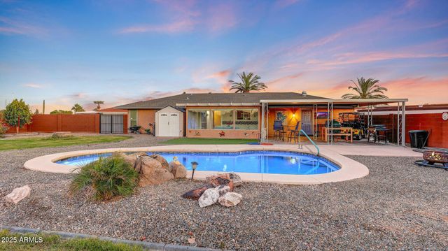 10914 W CAMPANA Drive, Sun City, AZ 85351