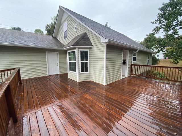 511 NW Stratford Place, Rocky Face, GA 30740