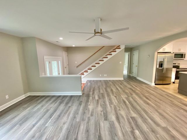511 NW Stratford Place, Rocky Face, GA 30740