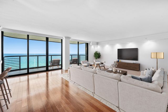 250 S Ocean Boulevard 11c, Boca Raton, FL 33432