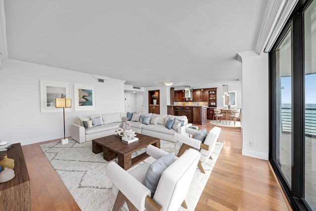 250 S Ocean Boulevard 11c, Boca Raton, FL 33432
