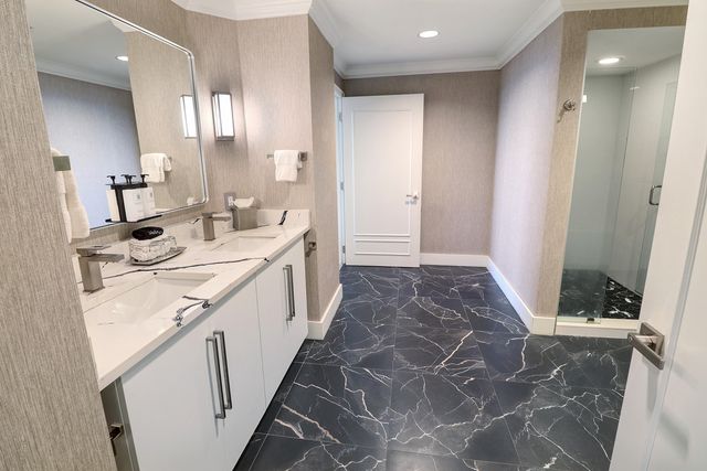 601 N Fort Lauderdale Beach Boulevard 910, Fort Lauderdale, FL 33304