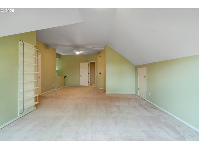 12616 Sw 60TH Ct, Portland, OR 97219
