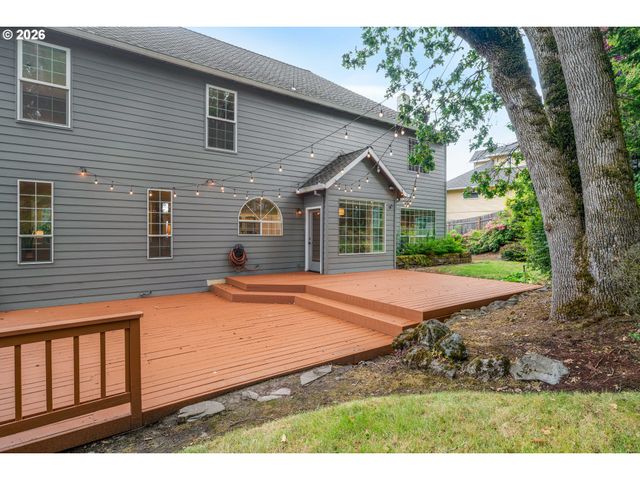 12616 Sw 60TH Ct, Portland, OR 97219