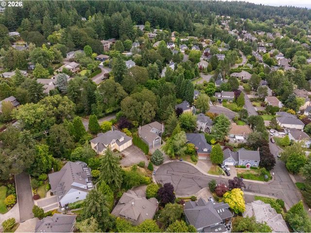 12616 Sw 60TH Ct, Portland, OR 97219