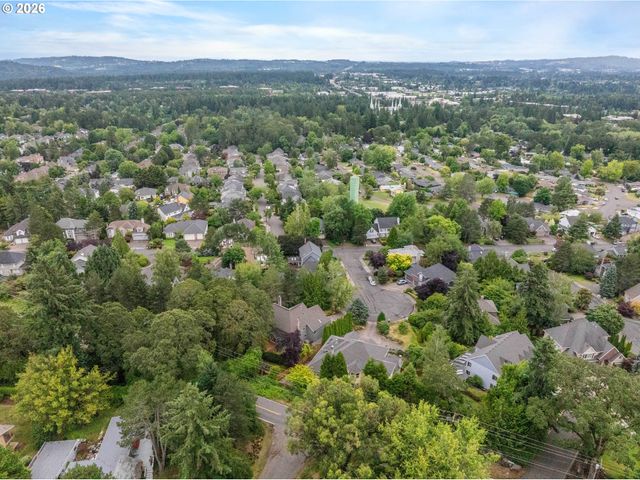 12616 Sw 60TH Ct, Portland, OR 97219