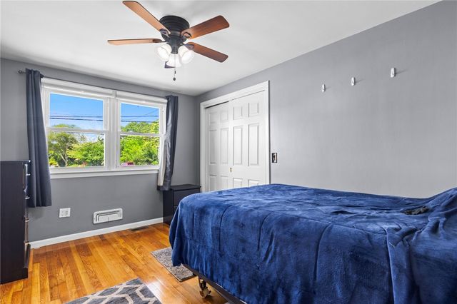 794 Main Avenue, Warwick, RI 02886