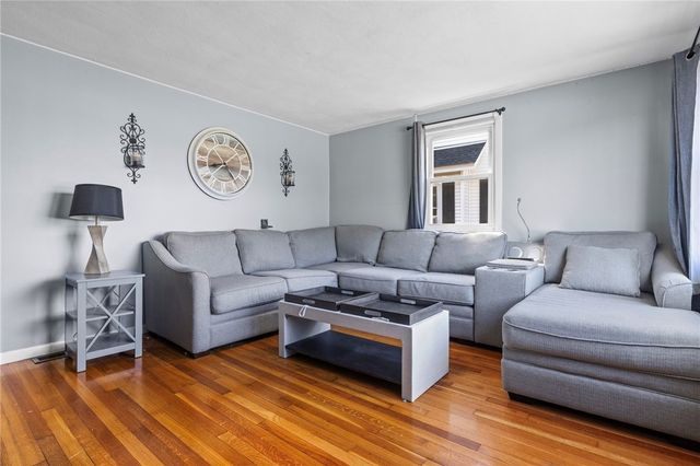 794 Main Avenue, Warwick, RI 02886