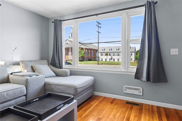 794 Main Avenue, Warwick, RI 02886