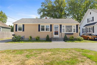 794 Main Avenue, Warwick, RI 02886