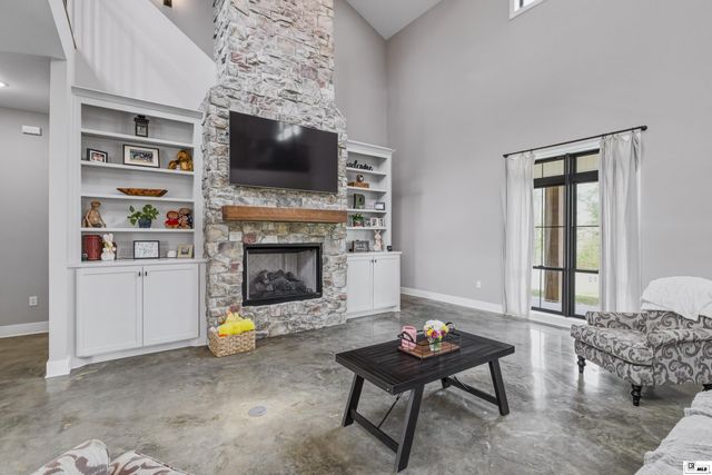 238 PUSS GREEN ROAD, Calhoun, LA 71225