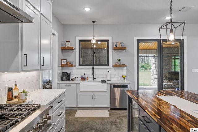 238 PUSS GREEN ROAD, Calhoun, LA 71225