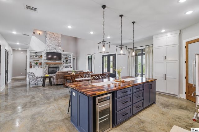 238 PUSS GREEN ROAD, Calhoun, LA 71225