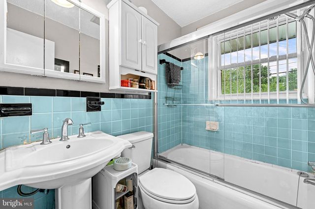 8408 CARROLLTON PKWY, Hyattsville, MD 20784