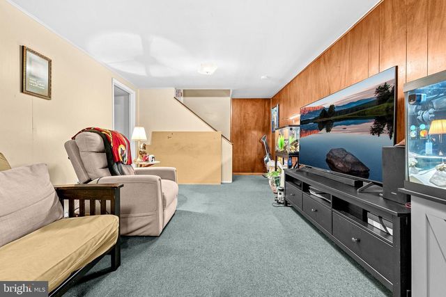 8408 CARROLLTON PKWY, Hyattsville, MD 20784