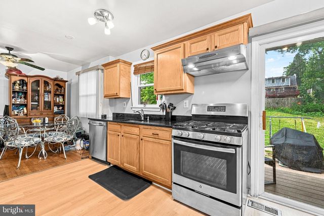 8408 CARROLLTON PKWY, Hyattsville, MD 20784