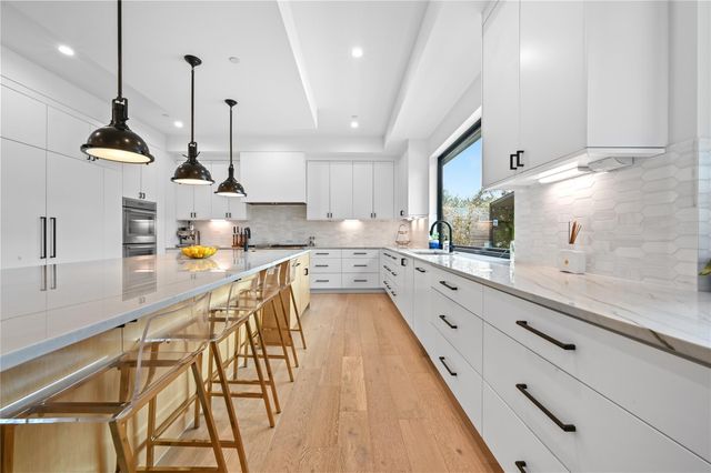 308 Briarwood TRL, Austin, TX 78746