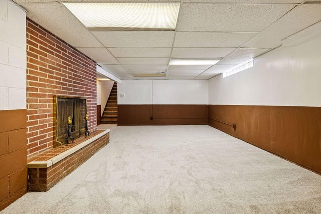 1947 Yorkshire Court, Saint Paul, MN 55116