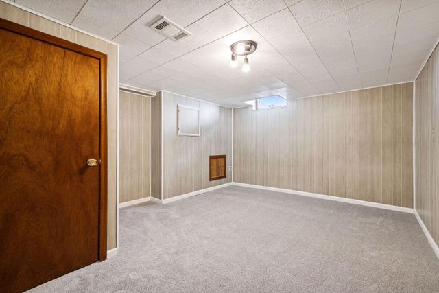 1947 Yorkshire Court, Saint Paul, MN 55116