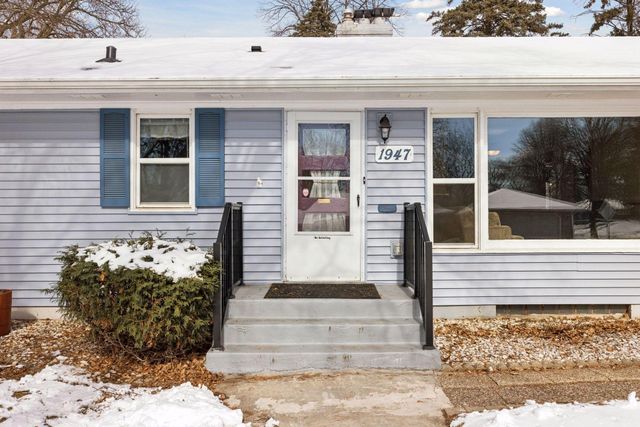 1947 Yorkshire Court, Saint Paul, MN 55116