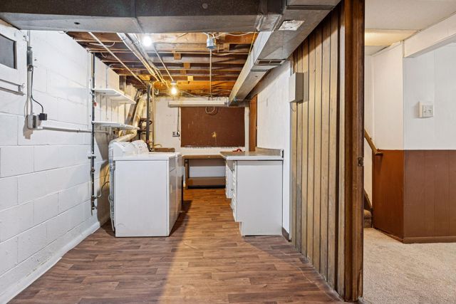 1947 Yorkshire Court, Saint Paul, MN 55116