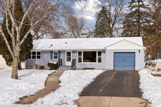 1947 Yorkshire Court, Saint Paul, MN 55116