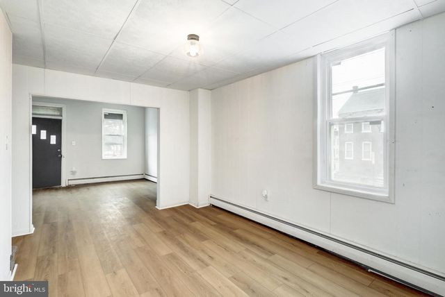 852 BLUNSTON ST, Columbia, PA 17512