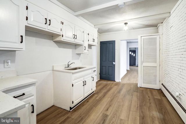 852 BLUNSTON ST, Columbia, PA 17512