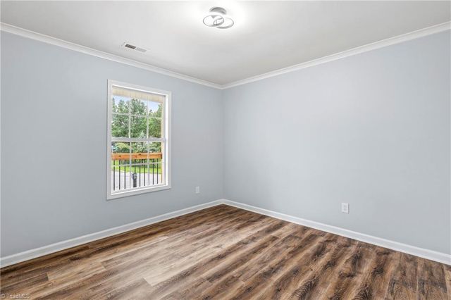 625 Rolling Green Drive, High Point, NC 27260