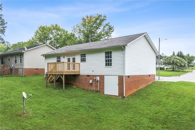 625 Rolling Green Drive, High Point, NC 27260