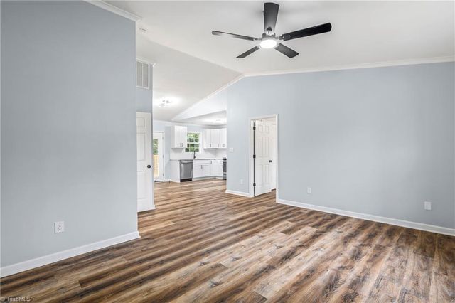 625 Rolling Green Drive, High Point, NC 27260