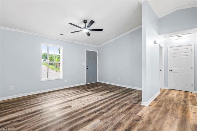 625 Rolling Green Drive, High Point, NC 27260